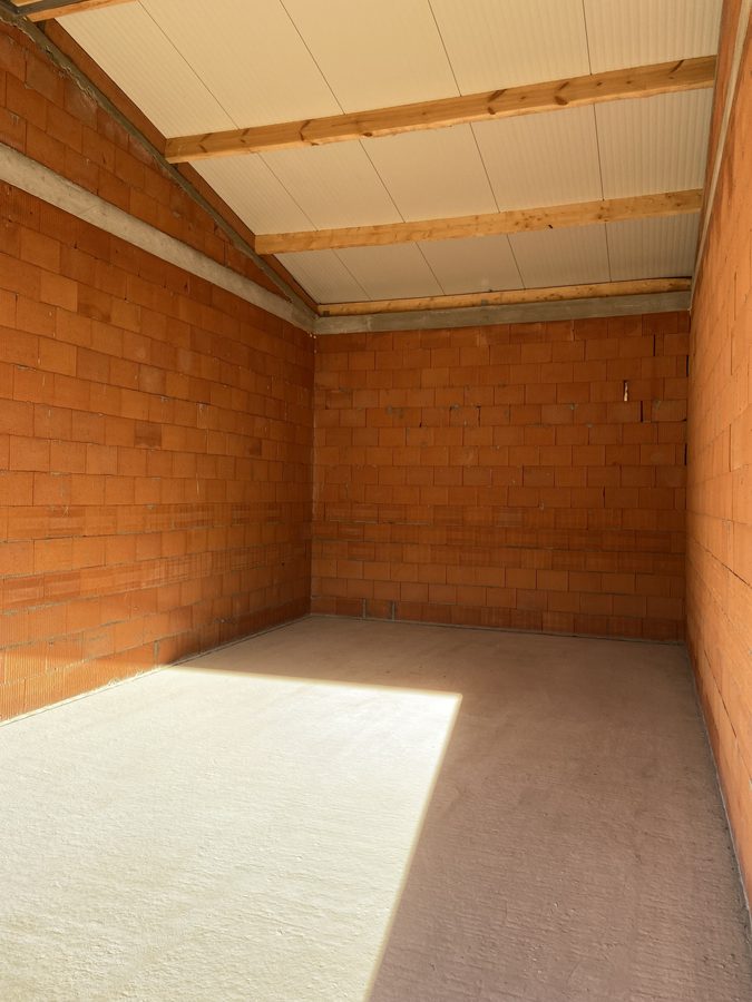 Garage Innenraum Wietze trocken robust