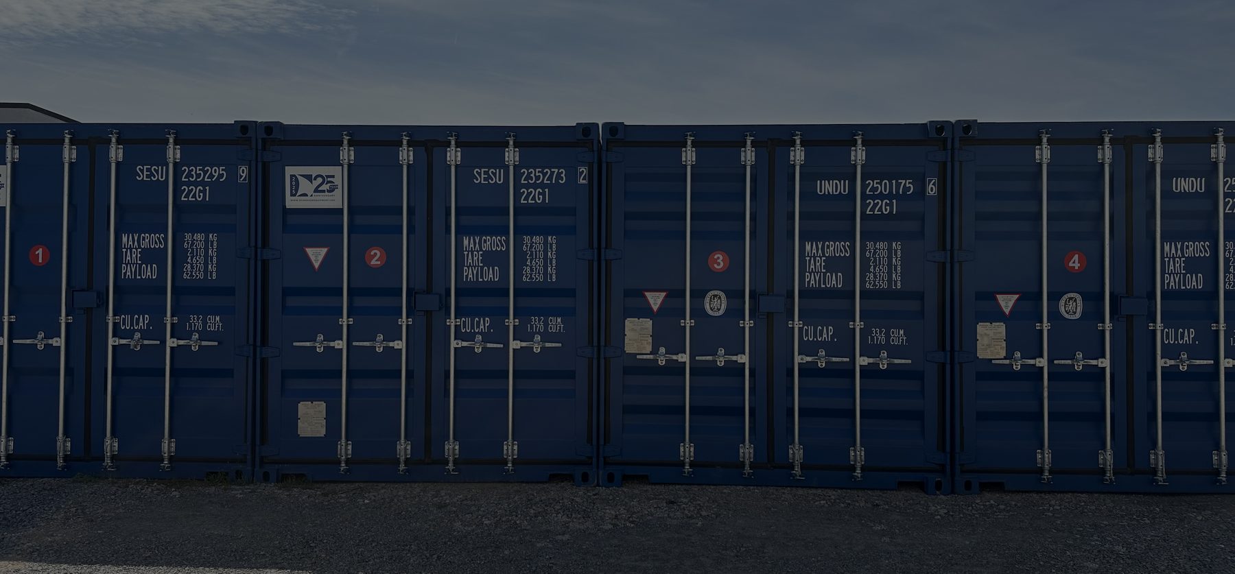 Seecontainer Reihe mieten 24-Stunden-Zugang DeinLagerContainer24